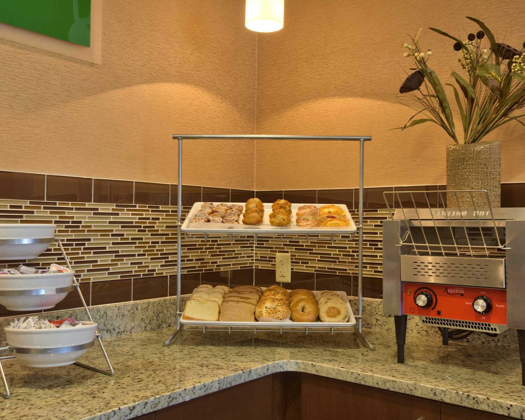 Comfort Inn & Suites Dothan East Facilidades foto
